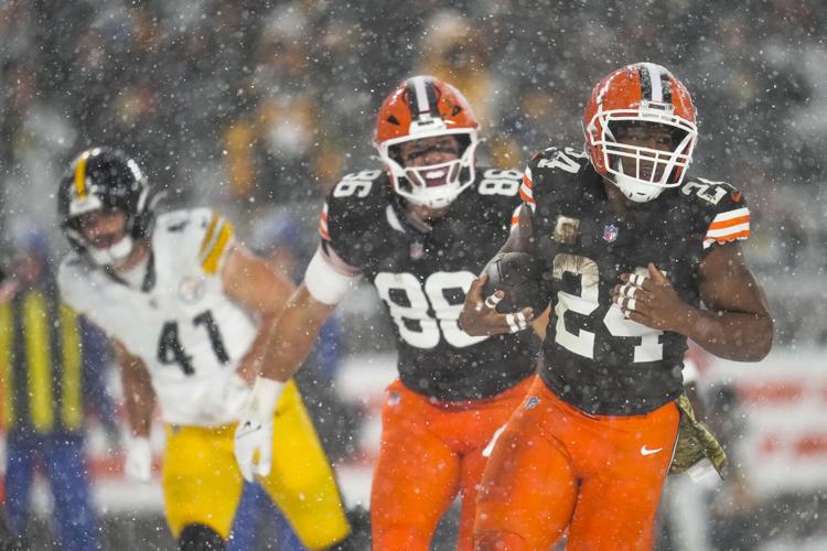 Cleveland Browns Upset Steelers in Snowy AFC North Showdown