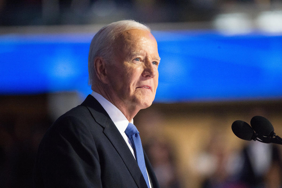 Biden says he supports a congressional stock trading ban